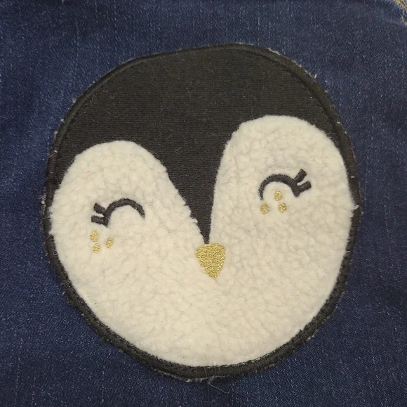 GAP Toddler Denim Overalls with Fleece Penguin Patch & Adjustable Straps 4yr - Picture 7 of 16